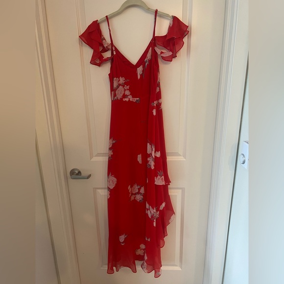Size small red floral Lulus dress - Picture 2 of 4